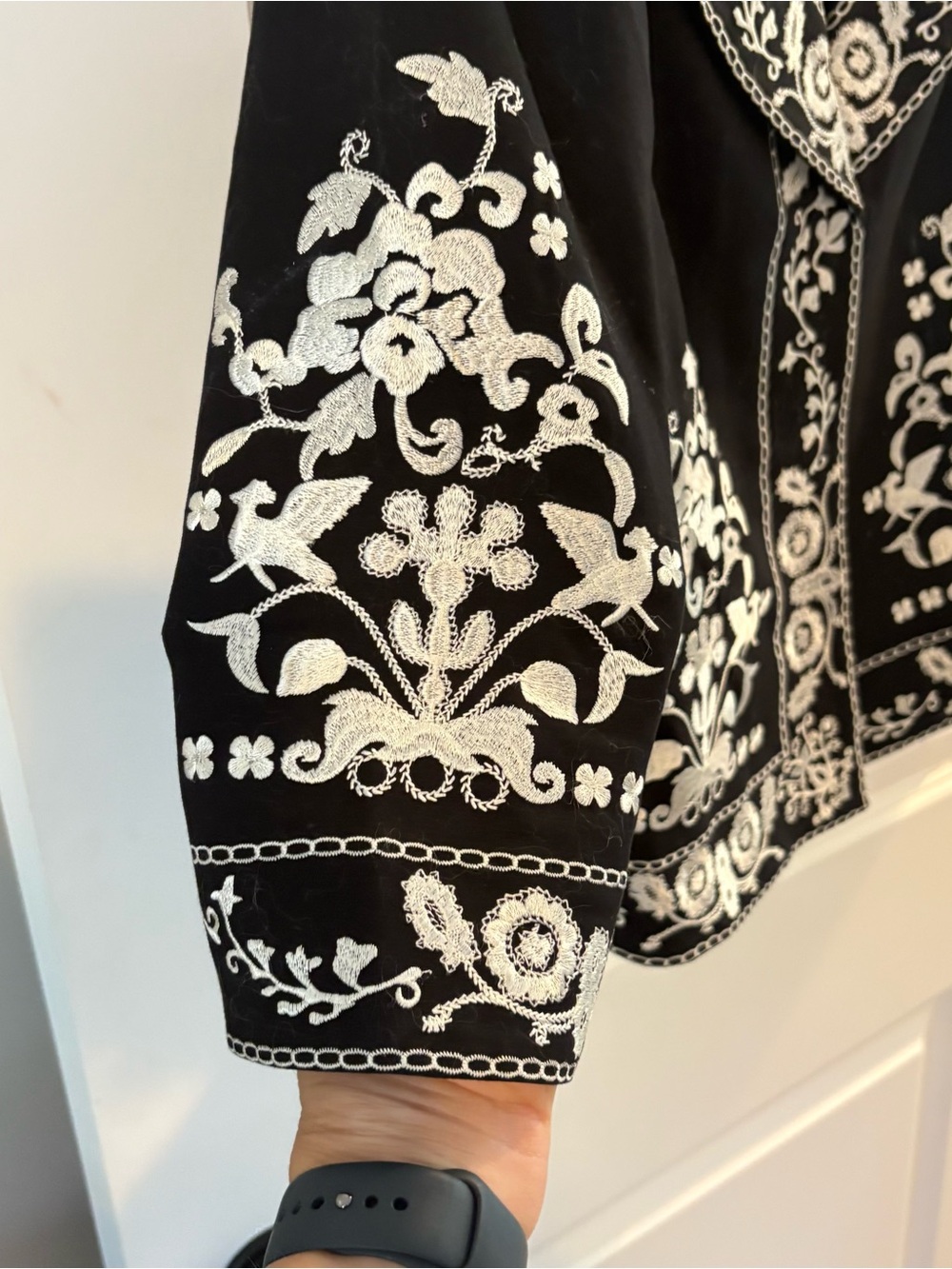 Black Embroidered Floral Blazer by Tristan and Iseut - Picture 4 of 8